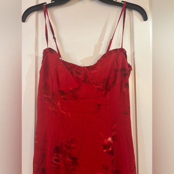 new Reformation Aiko bustier pleated mermaid midi dress in Red Vermillion floral - Picture 8 of 8